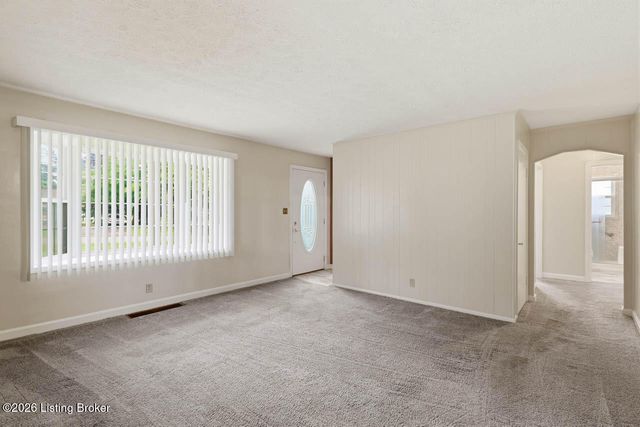 1603 Iroquois Pkwy, Louisville, KY 40214