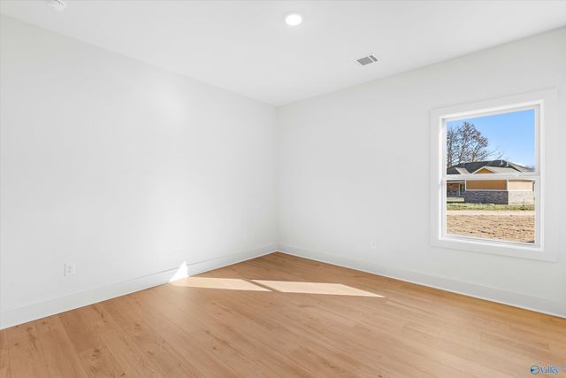 22052 Mulligan Parkway, Athens, AL 35613