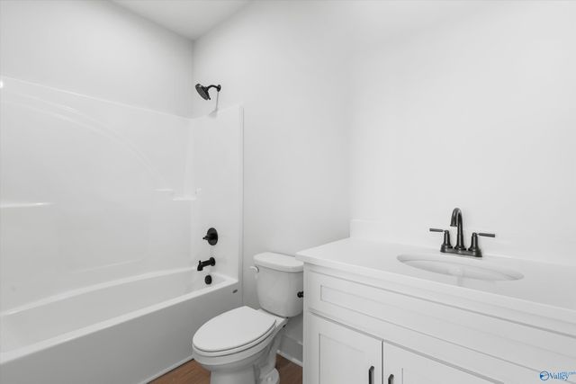 22052 Mulligan Parkway, Athens, AL 35613