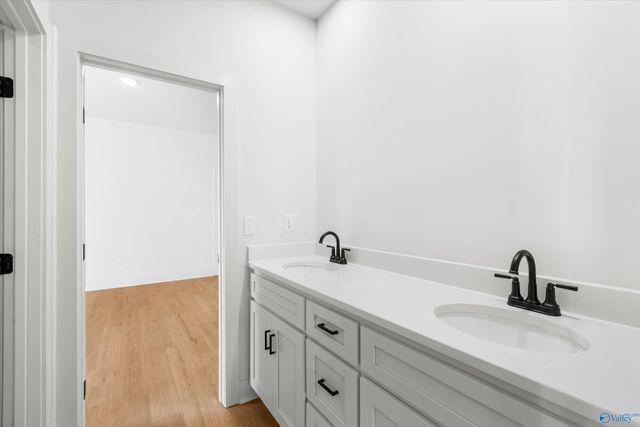 22052 Mulligan Parkway, Athens, AL 35613