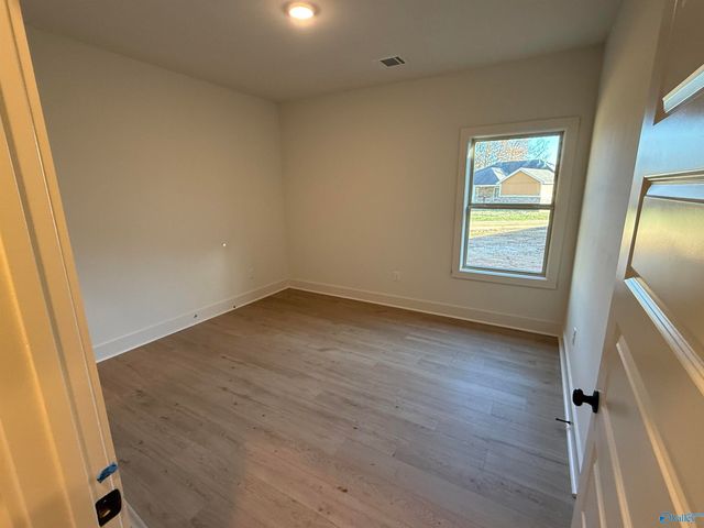 22052 Mulligan Parkway, Athens, AL 35613