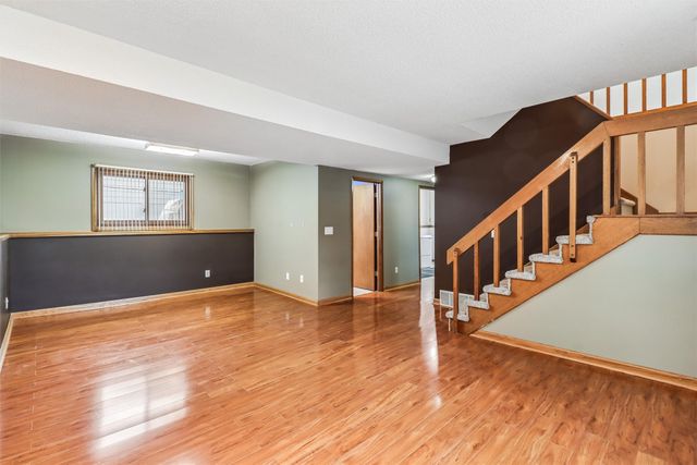 3610 Melanie Drive, Urbandale, IA 50322