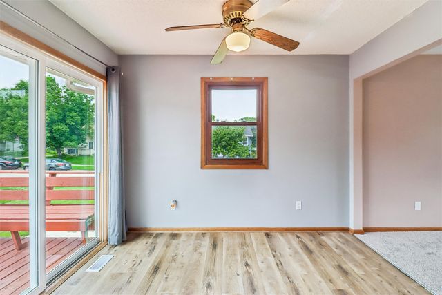 3610 Melanie Drive, Urbandale, IA 50322