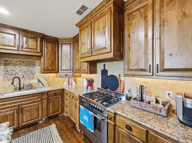 1693 Scenic Drive 102, Possum Kingdom Lake, TX 76449