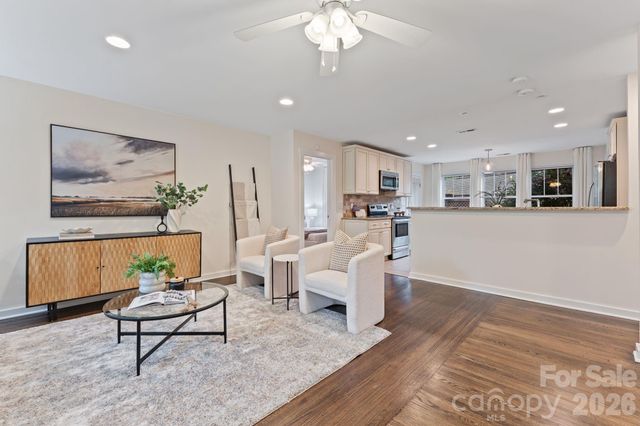 1521 Winston Drive, Charlotte, NC 28205