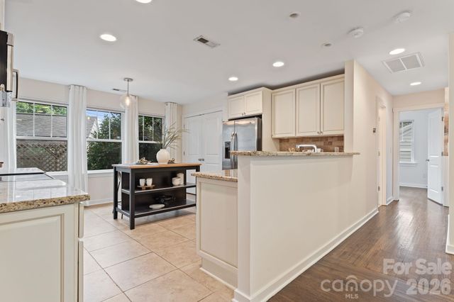 1521 Winston Drive, Charlotte, NC 28205