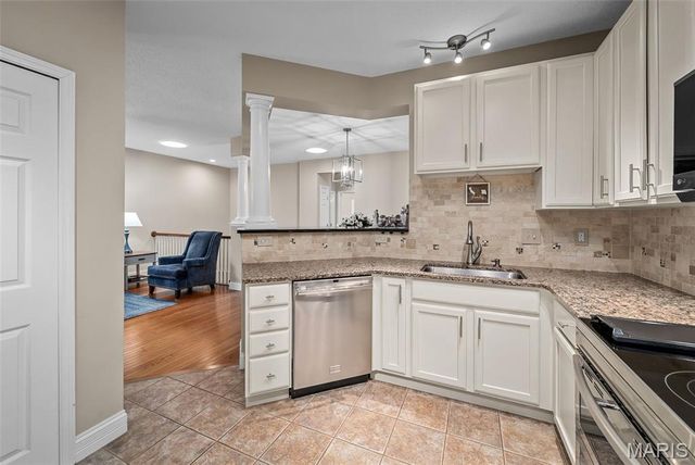 2073 Hawks Landing Drive C, Lake St Louis, MO 63367