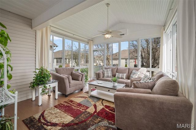 2073 Hawks Landing Drive C, Lake St Louis, MO 63367