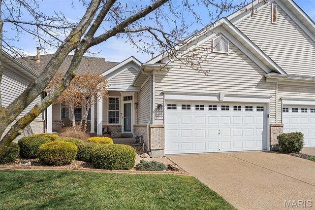 2073 Hawks Landing Drive C, Lake St Louis, MO 63367