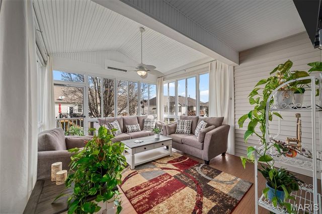 2073 Hawks Landing Drive C, Lake St Louis, MO 63367