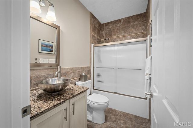 2073 Hawks Landing Drive C, Lake St Louis, MO 63367