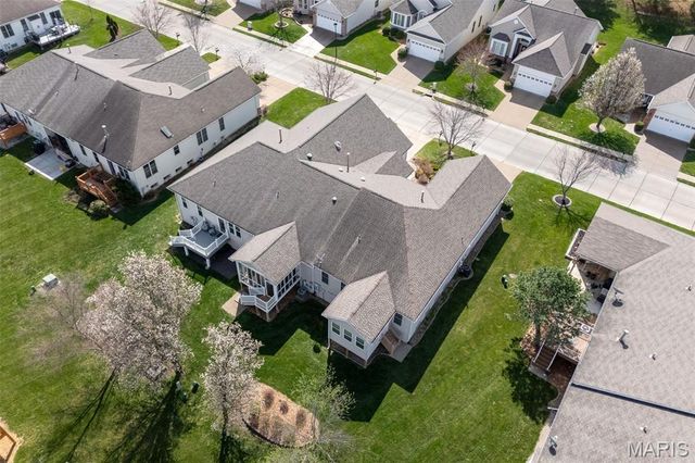 2073 Hawks Landing Drive C, Lake St Louis, MO 63367