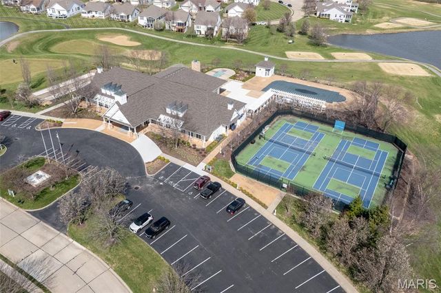 2073 Hawks Landing Drive C, Lake St Louis, MO 63367