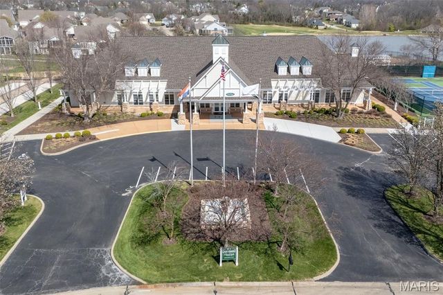 2073 Hawks Landing Drive C, Lake St Louis, MO 63367