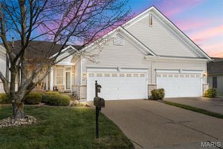 2073 Hawks Landing Drive C, Lake St Louis, MO 63367