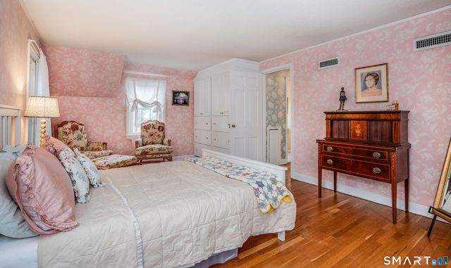 388 Fern Street, West Hartford, CT 06119