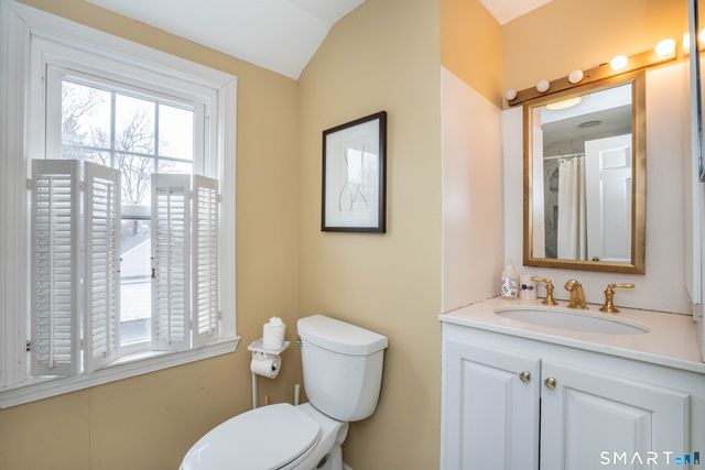 388 Fern Street, West Hartford, CT 06119