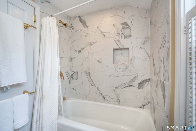 388 Fern Street, West Hartford, CT 06119