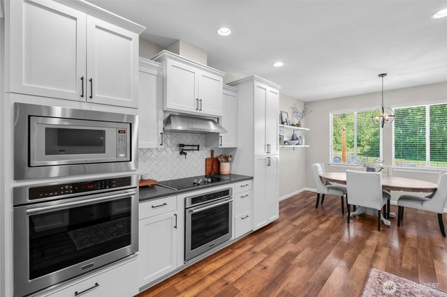 3016 85th Avenue SW, Olympia, WA 98512