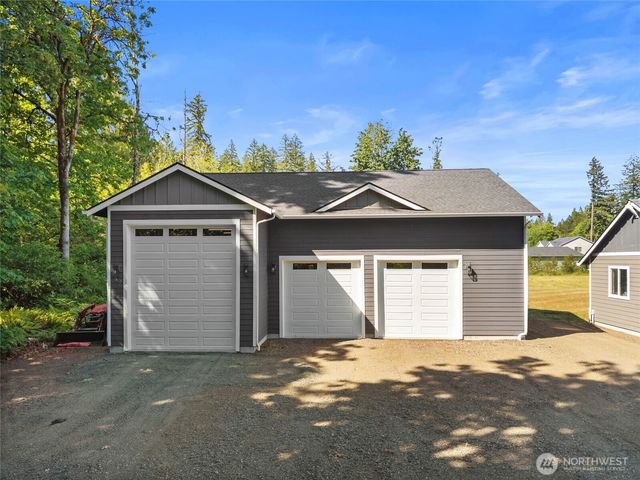 3016 85th Avenue SW, Olympia, WA 98512