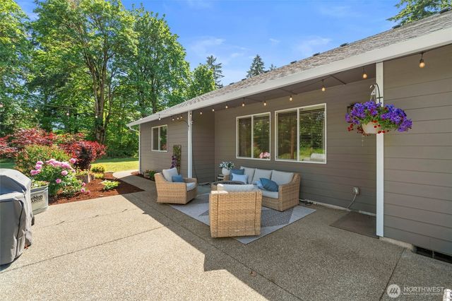 3016 85th Avenue SW, Olympia, WA 98512