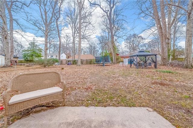 882 Catalina DR, Newport News, VA 23608