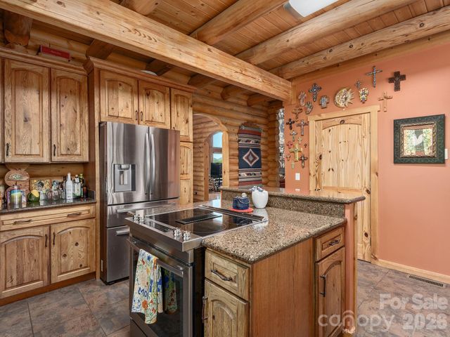 1036 Forces Of Nature Trail, Mars Hill, NC 28754