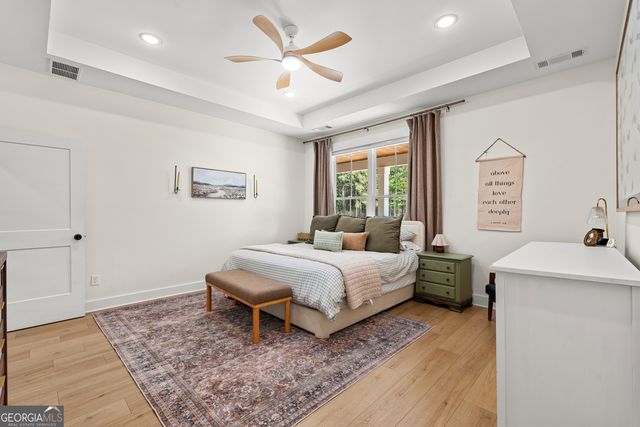 425 Dean Road, Barnesville, GA 30204