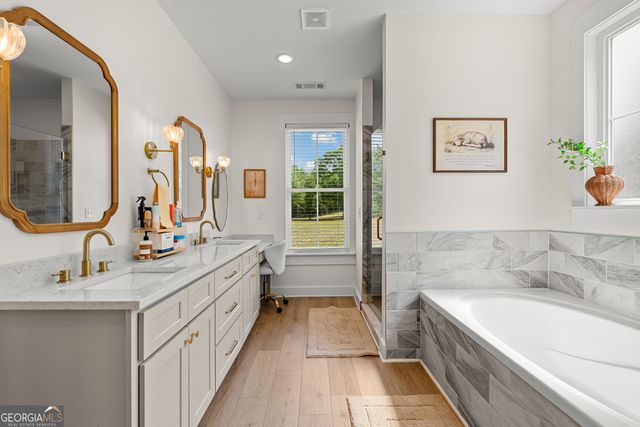 425 Dean Road, Barnesville, GA 30204