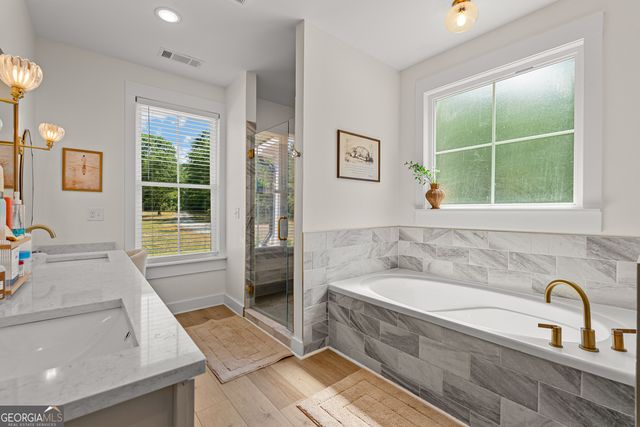 425 Dean Road, Barnesville, GA 30204