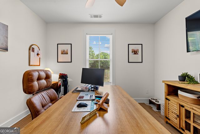 425 Dean Road, Barnesville, GA 30204