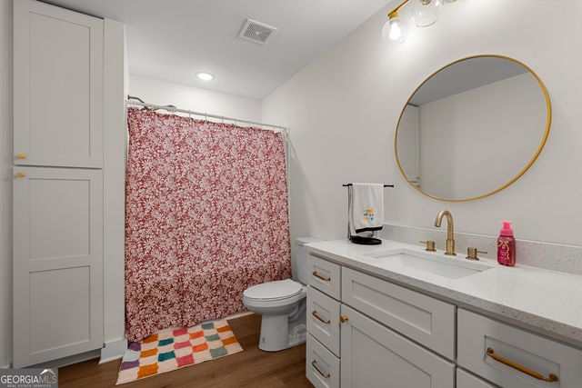 425 Dean Road, Barnesville, GA 30204