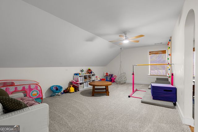 425 Dean Road, Barnesville, GA 30204