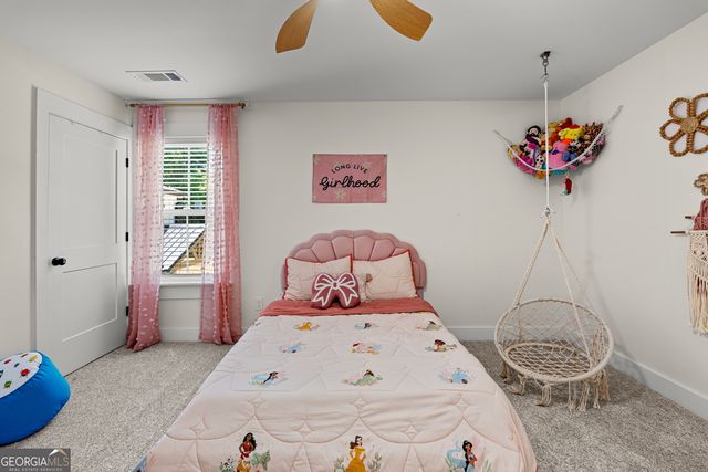 425 Dean Road, Barnesville, GA 30204