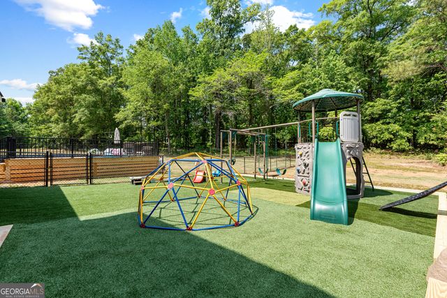 425 Dean Road, Barnesville, GA 30204