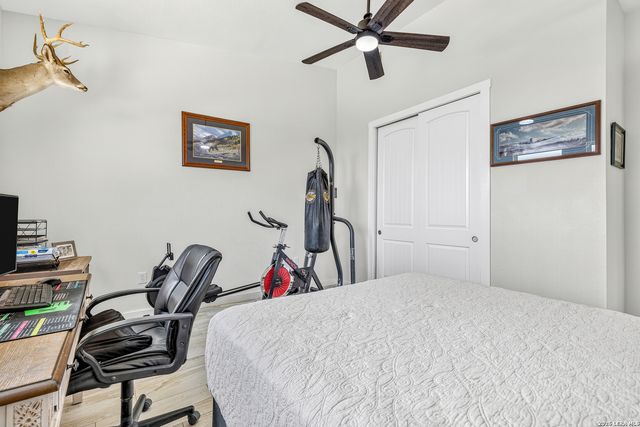 348 WHITE OAK DR, Canyon Lake, TX 78133