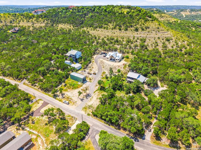 348 WHITE OAK DR, Canyon Lake, TX 78133