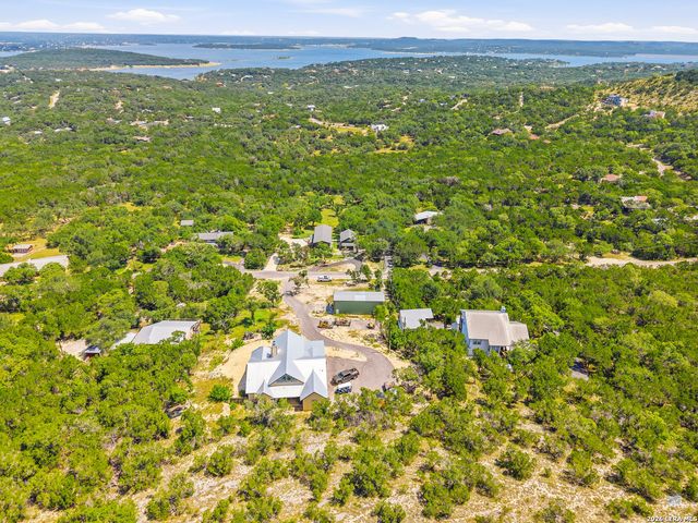 348 WHITE OAK DR, Canyon Lake, TX 78133