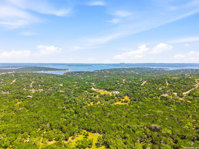 348 WHITE OAK DR, Canyon Lake, TX 78133