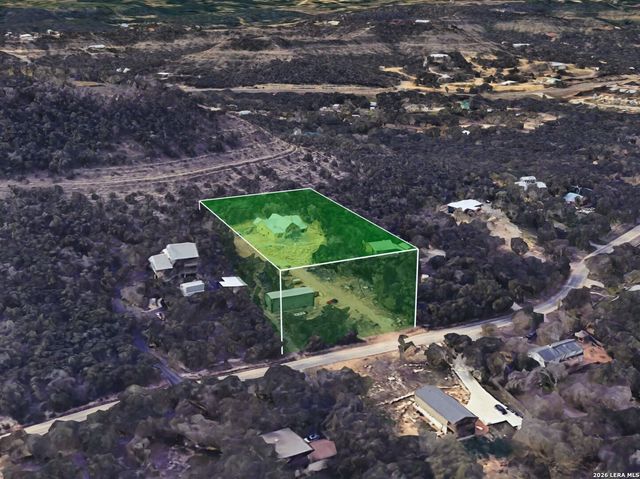 348 WHITE OAK DR, Canyon Lake, TX 78133