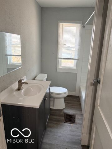 3106 N College Avenue, Indianapolis, IN 46205