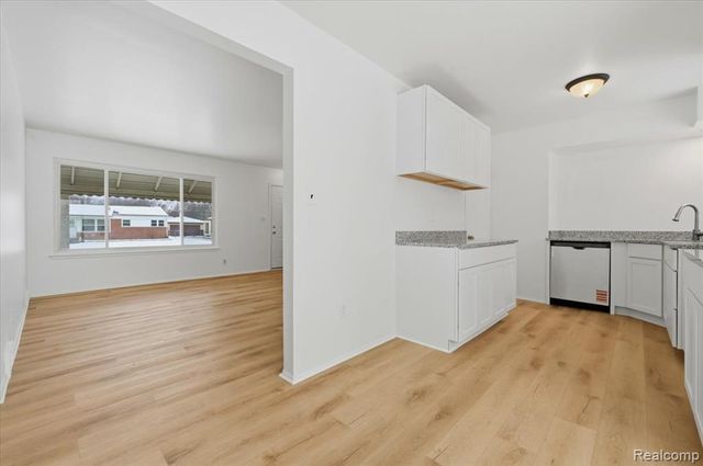 315 S Hanlon Street, Westland, MI 48186