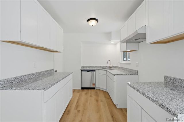 315 S Hanlon Street, Westland, MI 48186