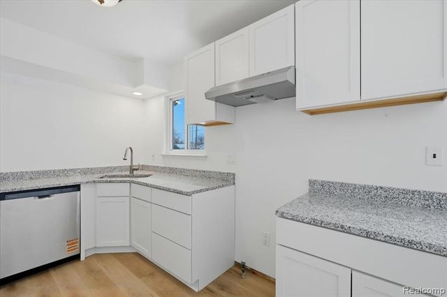 315 S Hanlon Street, Westland, MI 48186