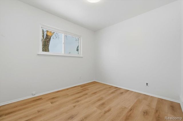 315 S Hanlon Street, Westland, MI 48186