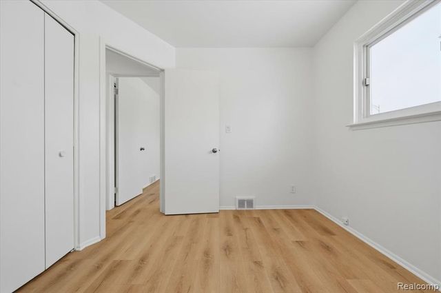 315 S Hanlon Street, Westland, MI 48186