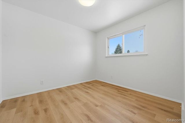 315 S Hanlon Street, Westland, MI 48186