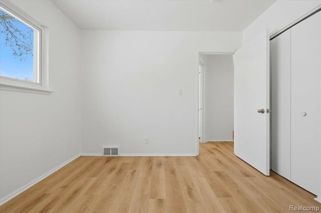 315 S Hanlon Street, Westland, MI 48186