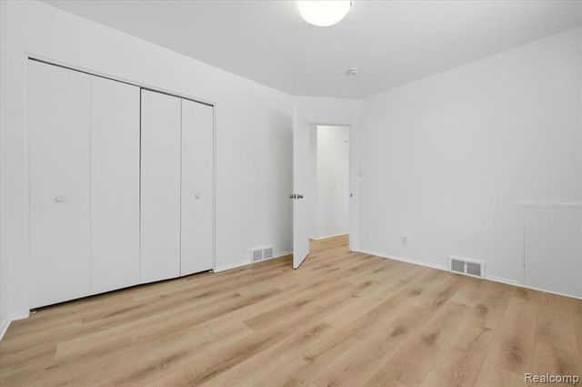 315 S Hanlon Street, Westland, MI 48186