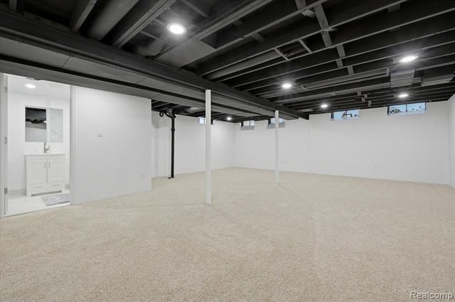 315 S Hanlon Street, Westland, MI 48186